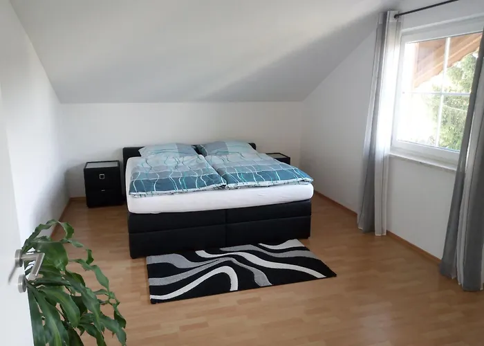Suedlicher Ortsrand Von 100m² Апартаменты