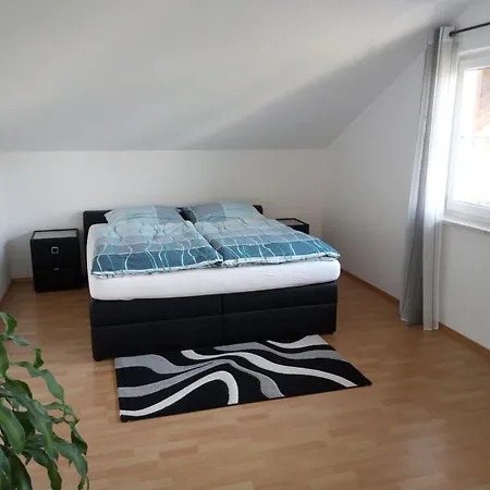 Südlicher Ortsrand Von 100m² Apartment
